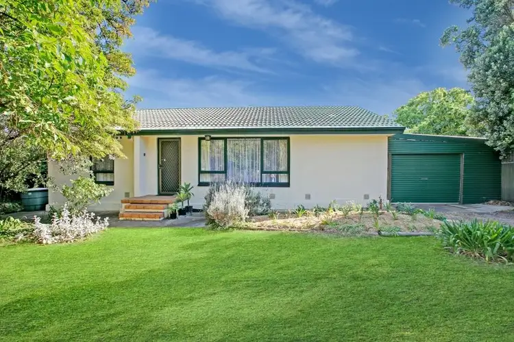 17 Sabina Crescent, Christie Downs SA 5164