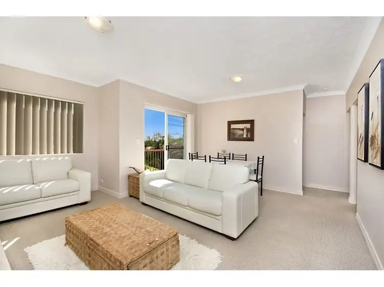 1/282 Cavendish Road, Coorparoo QLD 4151