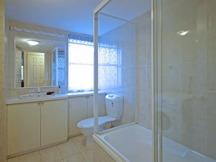 Sixth view of Homely unit listing, 4/24 Peerless Avenue, Mermaid Beach QLD 4218