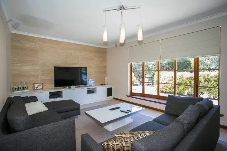 31 Cotherstone Road, Kalamunda WA 6076