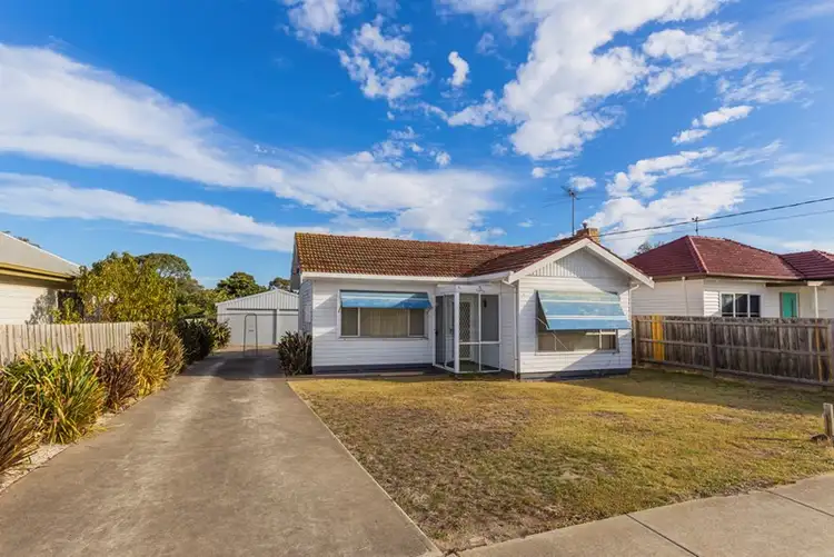 Second view of Homely house listing, 5 Kalimna Street, Hamlyn Heights VIC 3215