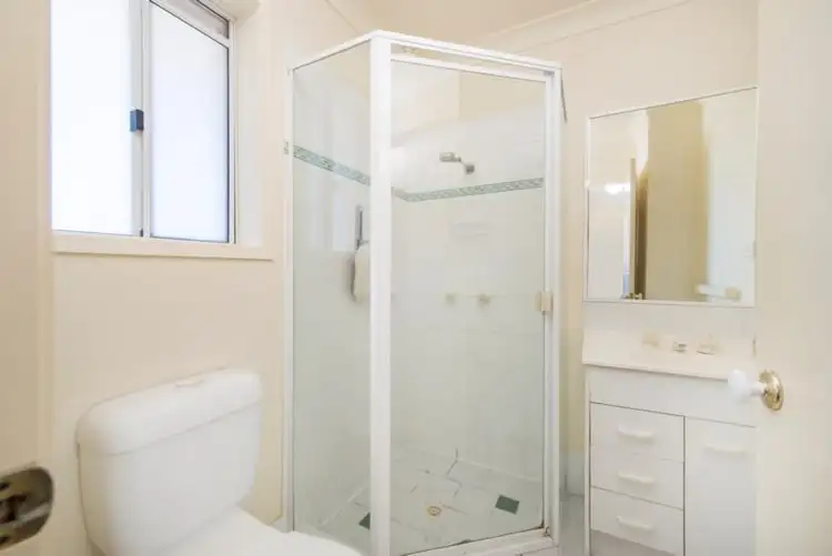 Sixth view of Homely unit listing, 17/14-16 Darrambal Street, Chevron Island QLD 4217