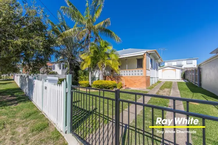 17 Fourteenth Avenue, Kedron QLD 4031
