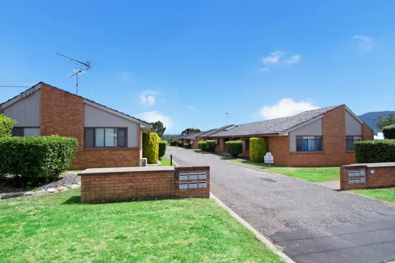 Main view of Homely unit listing, 3/8 Thibault Street, Tamworth NSW 2340