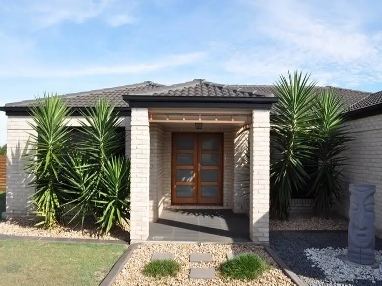 15 Hillview Parade, Kingaroy QLD 4610