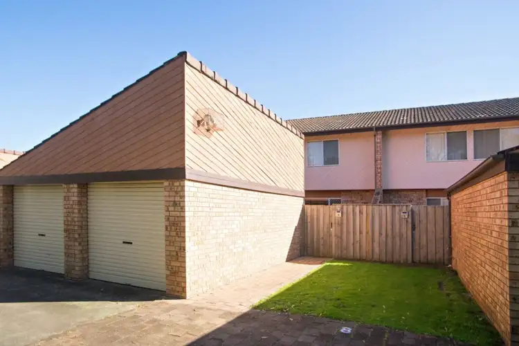 8/63-71 Macintosh, Forster NSW 2428