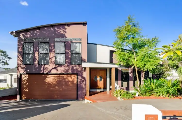 233 Princes Highway, Dapto NSW 2530