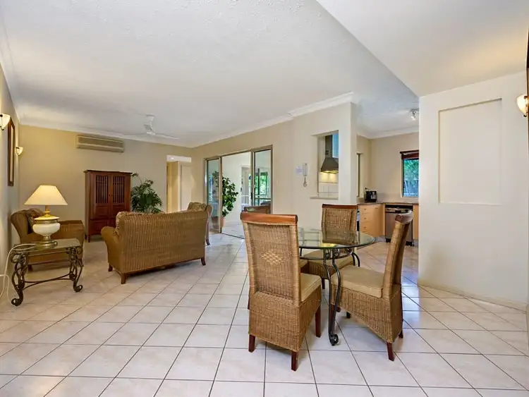 1310/2 Greenslopes Street, Cairns North QLD 4870