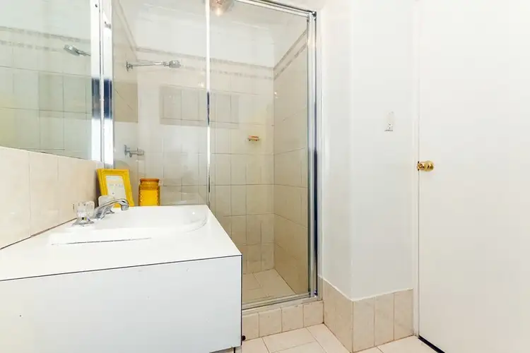 Sixth view of Homely house listing, 1 Ailsworth Court, Thornlie WA 6108