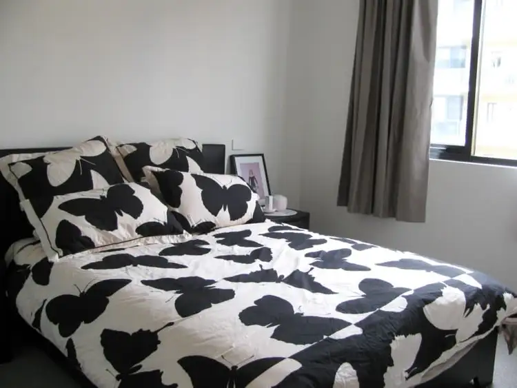 21-37 Waitara Avenue