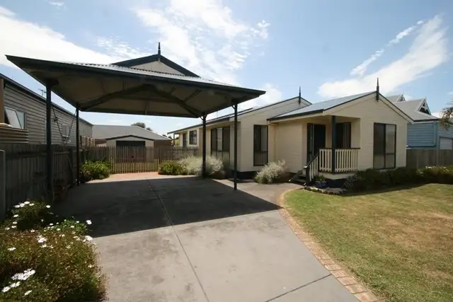 19 Katherine Circuit, Cowes VIC 3922