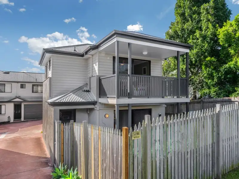Main view of Homely townhouse listing, 5/101 Hall Street, Alderley QLD 4051