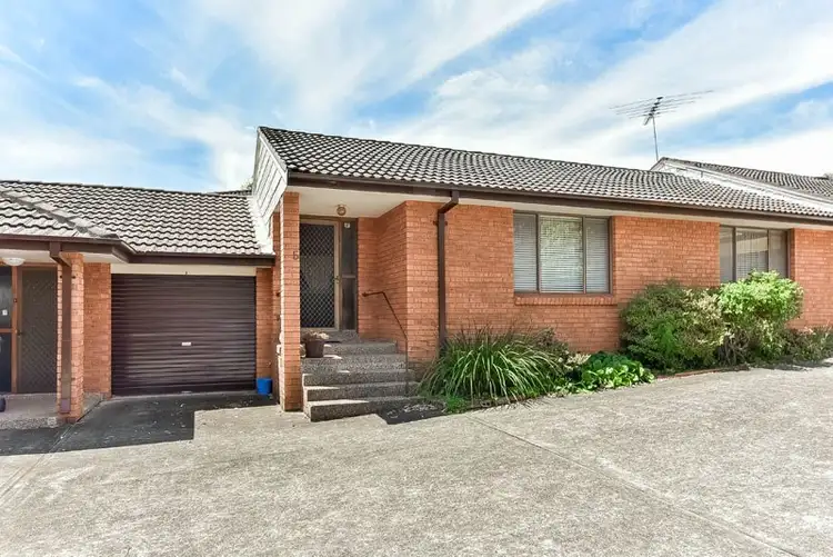 5/2 Alderney Street, Minto NSW 2566