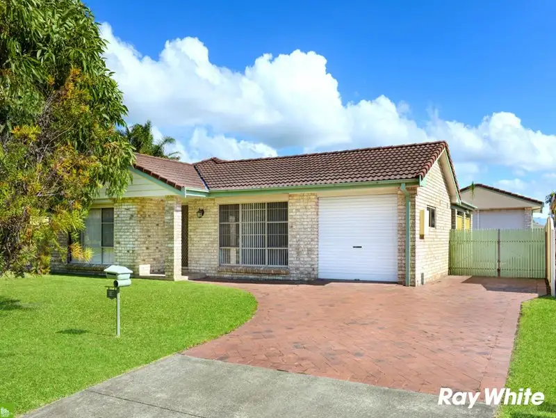 Main view of Homely house listing, 10 Ribbonwood Place, Albion Park Rail NSW 2527