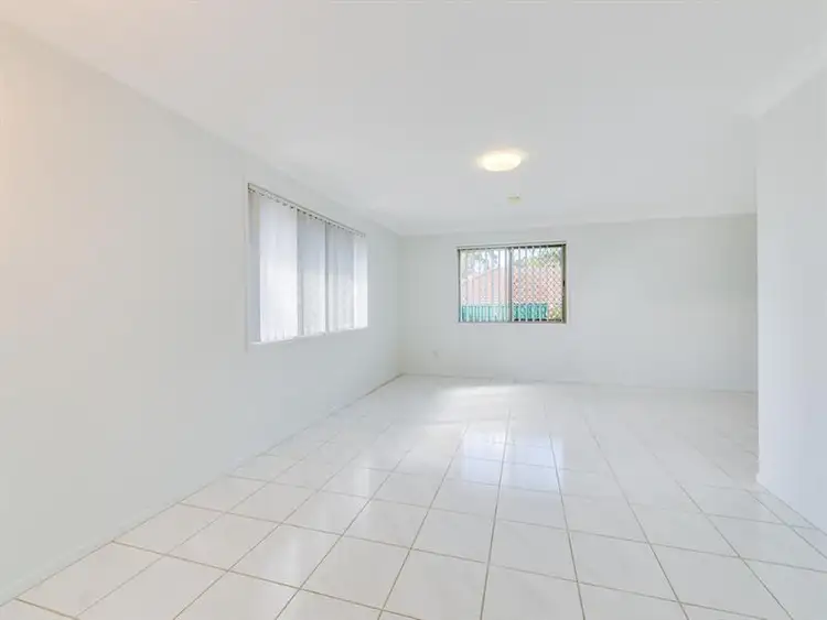Second view of Homely house listing, 2 Crighton Court, Capalaba QLD 4157