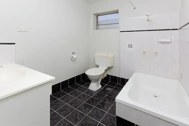 Sixth view of Homely unit listing, 2/67 Thomas Street, Greenslopes QLD 4120