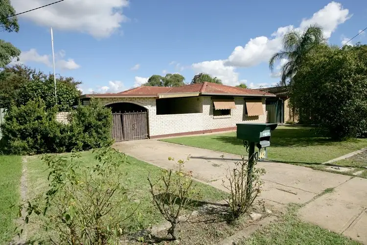442 Lake Albert Road, Lake Albert NSW 2650