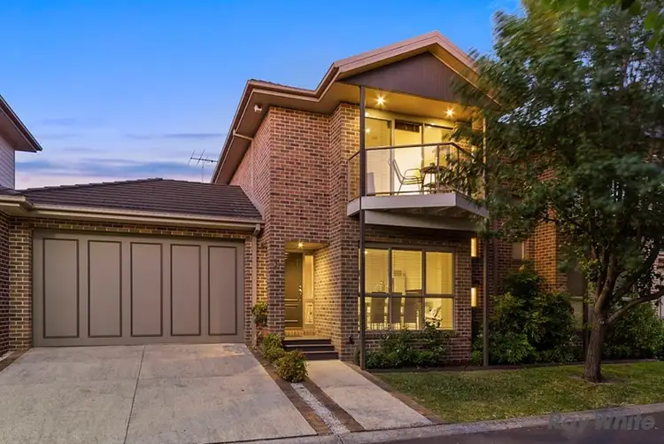 31 Kingswood Rise, Box Hill South VIC 3128