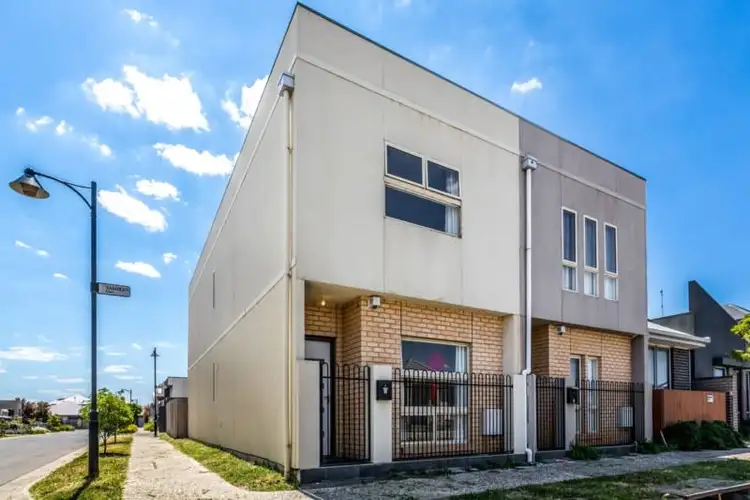 2 Tamblyn Court, Mawson Lakes SA 5095