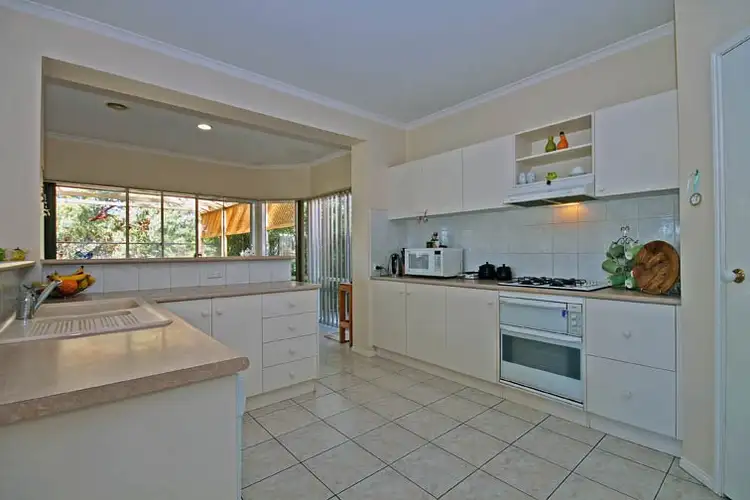 Sixth view of Homely house listing, 9 Isabella Close, Chelsea Heights VIC 3196