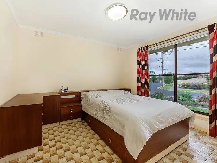 Third view of Homely house listing, 10 Coliban Court, St Albans VIC 3021