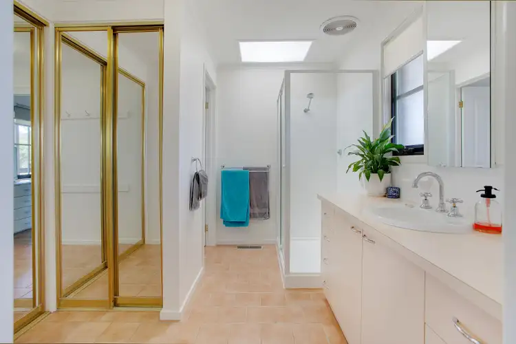 Seventh view of Homely house listing, 4 Romme Close, Frankston VIC 3199