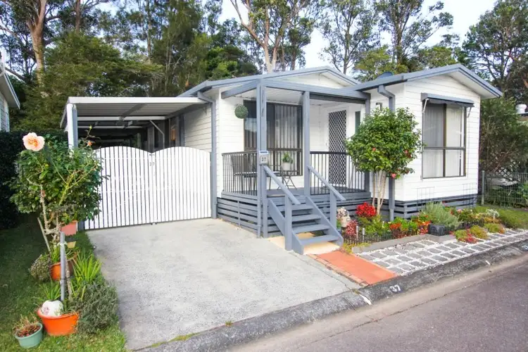 37 Second Avenue Broadlands, Green Point NSW 2251