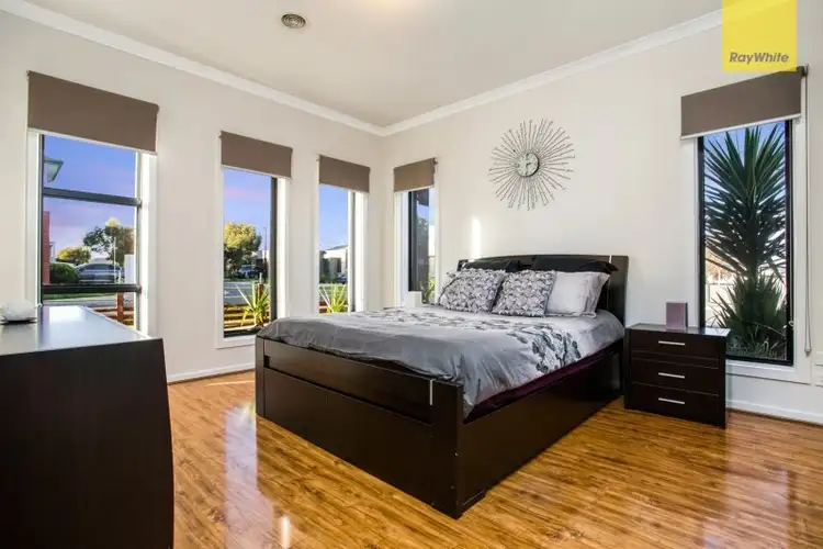 Sixth view of Homely house listing, 8 Densham Way, Craigieburn VIC 3064