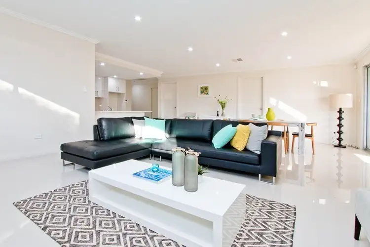 9A Fleetwood Crescent, Henley Beach SA 5022