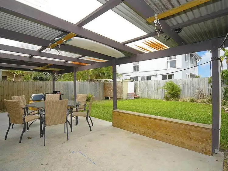 4 Chainey Avenue, Miami QLD 4220