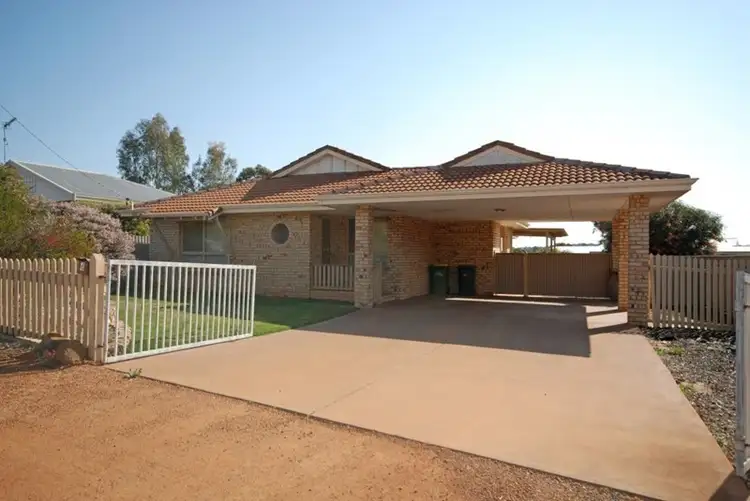 4 Garfield Street, Narrogin WA 6312