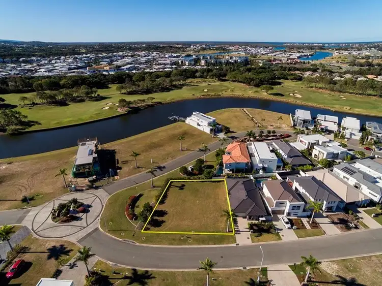 7687 Fairway Boulevard, Hope Island QLD 4212
