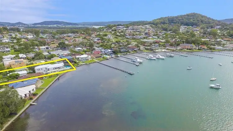 Second view of Homely house listing, 5 and 5a Mimosa Avenue, Saratoga NSW 2251