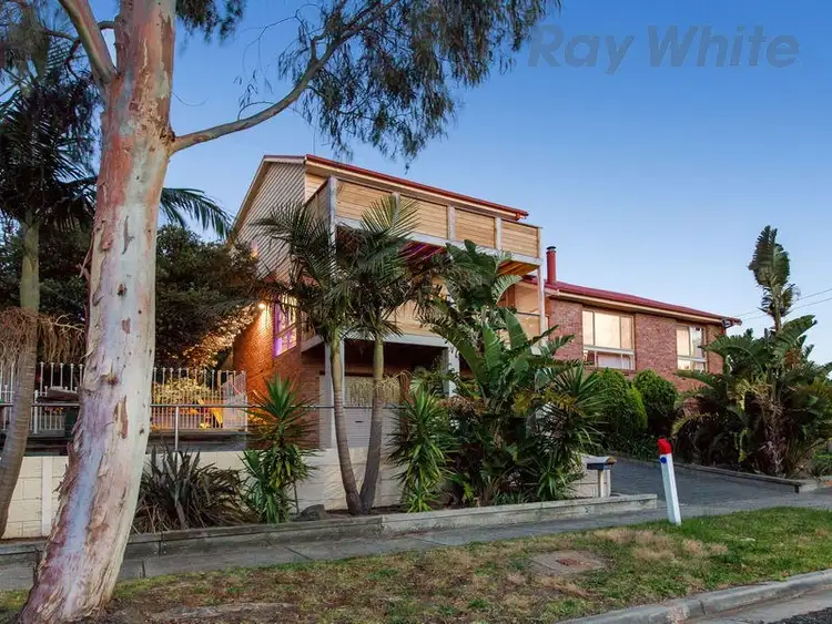 11 Bangor Drive, Frankston VIC 3199