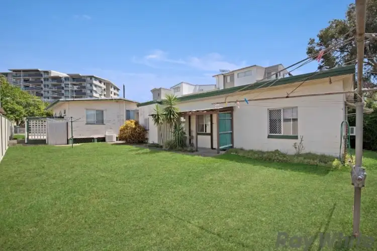 19a and 19b Lane Street, Clontarf QLD 4019