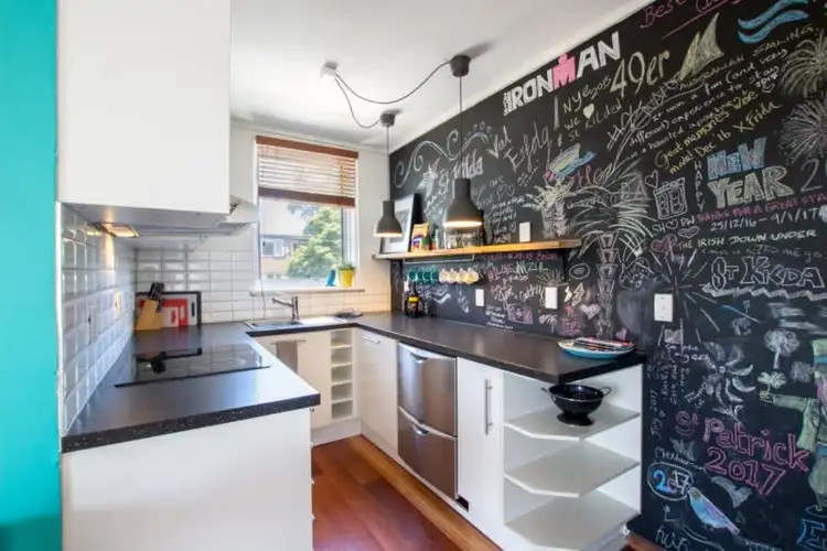 16/23 Robe Street, St Kilda VIC 3182