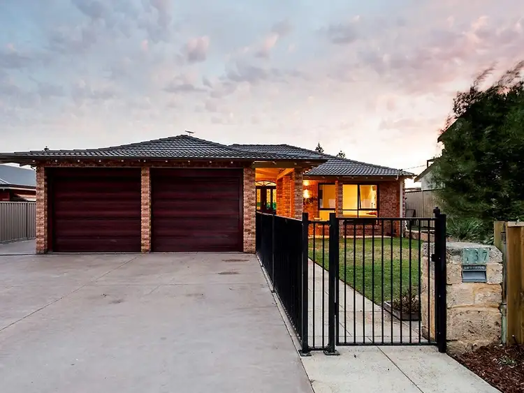 137 Penguin Road, Safety Bay WA 6169