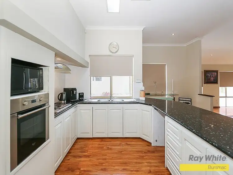 75 Lakeshore Close, Ballajura WA 6066