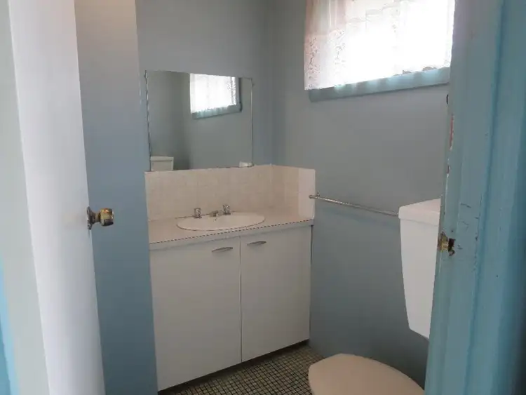 Sixth view of Homely unit listing, 2/535 Schaefer Street, Lavington NSW 2641