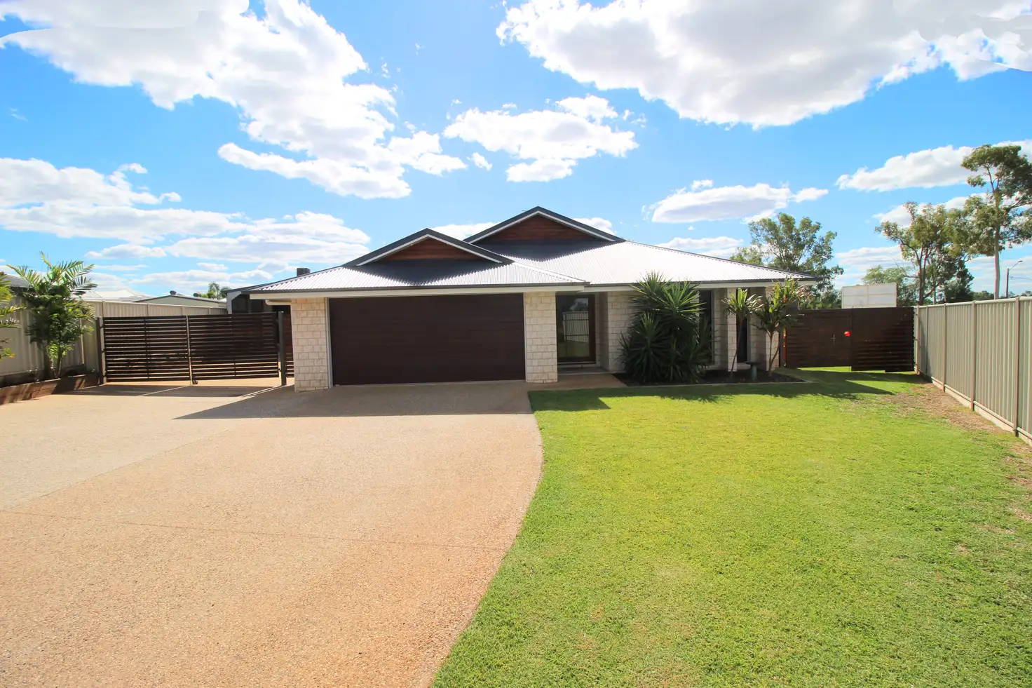 Main view of Homely house listing, 7 Caulfield Place, Emerald QLD 4720