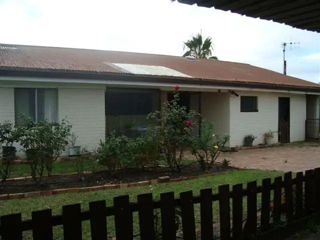 4 Oxley Road, Katanning WA 6317