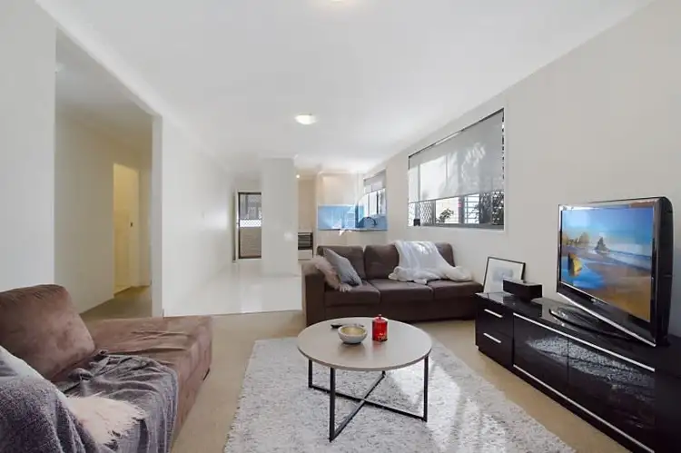 6/21 First Avenue, Broadbeach QLD 4218