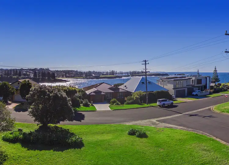 Sixth view of Homely house listing, 10 Gwinganna Avenue, Kiama NSW 2533