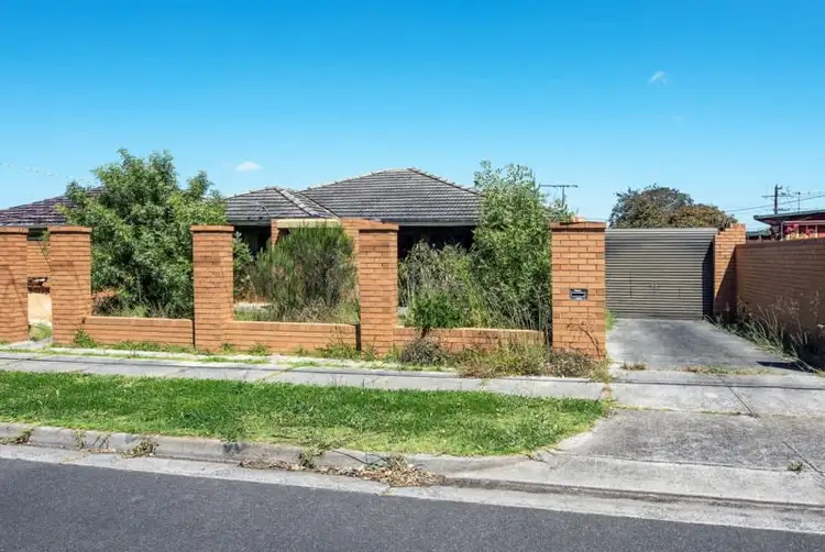 Second view of Homely house listing, 4 Lynette Court, Watsonia VIC 3087