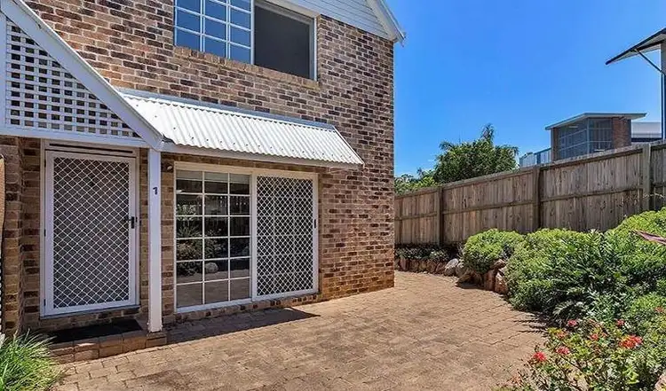1/32 Rainey Street, Chermside QLD 4032