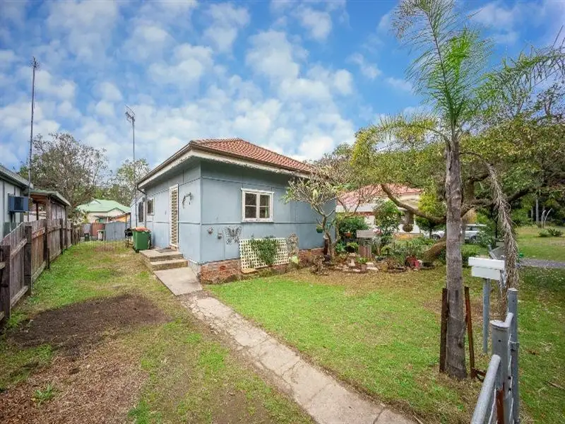 Main view of Homely house listing, 10 Sylvania Road, Umina Beach NSW 2257