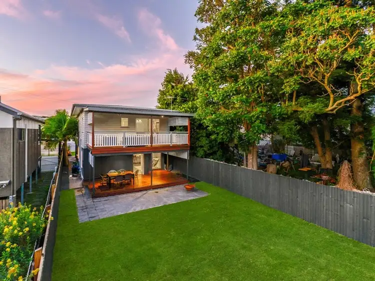 84 McConnell Street, Bulimba QLD 4171