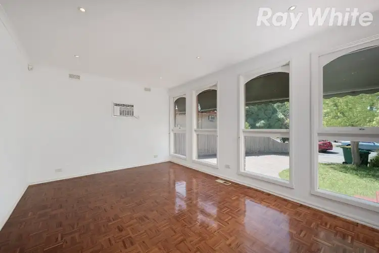 Fifth view of Homely house listing, 7 Alfred Court, Bundoora VIC 3083