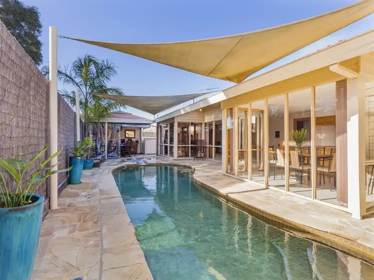 37 Glastonbury Drive, Highton VIC 3216