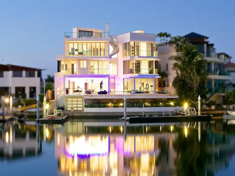 11 Westminster Court, Paradise Point QLD 4216